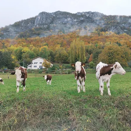 بيت ضيافة Les Deux Sources Saint-Laurent-en-Royans